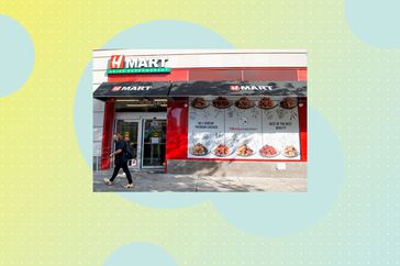 a photo of a H-Mart storefront