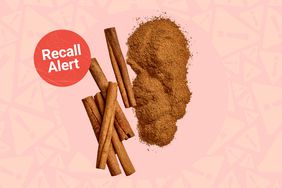 a photo of ground cinnamon and cinnamon sticks with the "recall alert" badge