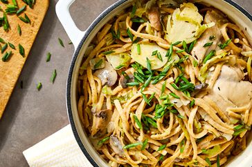 Creamy Chicken, Brussels Sprouts & Mushrooms One-Pot Pasta