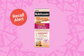 a photo of the Robitussin Honey Severe and the recall badge
